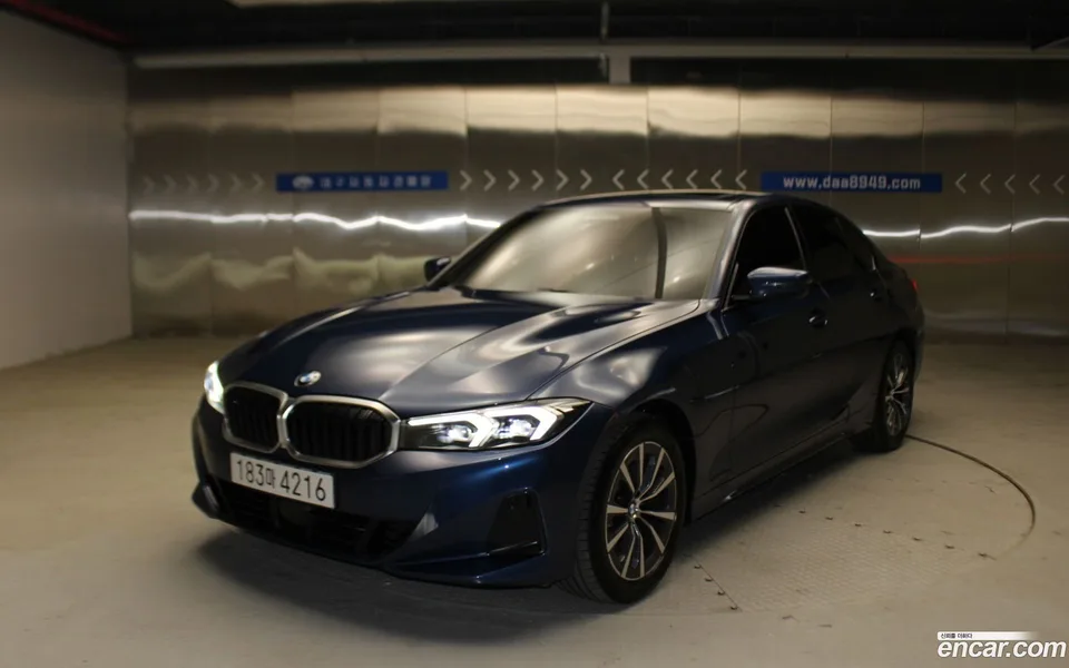 BMW 3 Series 320d 2023 — photo 1, buy with delivery to Moscow