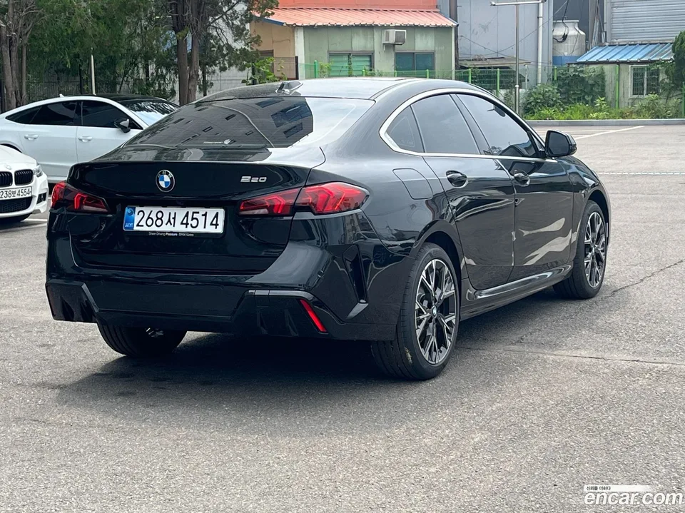 BMW 2 Series Gran Coupe 220 M 2026 — thumbnail 4