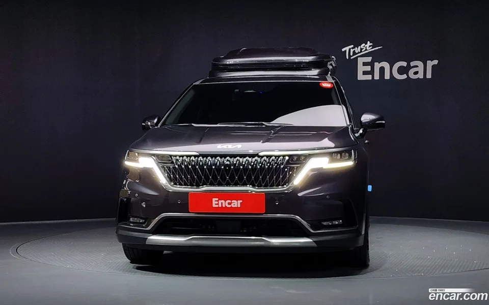 Kia Carnival 9 2023 — thumbnail 3