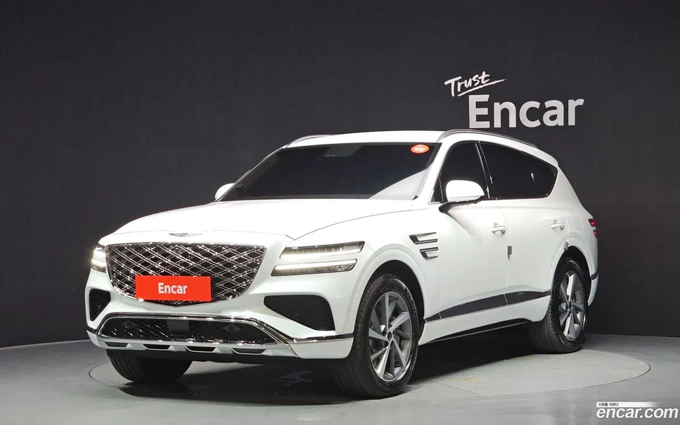 Genesis GV80 2.5T AWD 2024 — photo 1, buy with delivery to Moscow