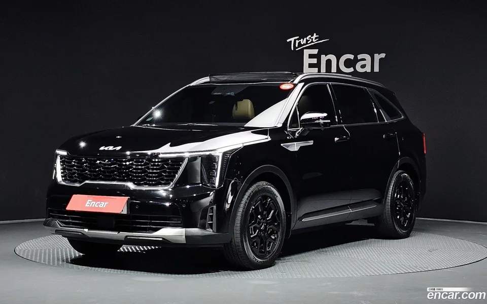 Kia Sorento HEV 1.6 2WD 2023 — photo 1, buy with delivery to Moscow