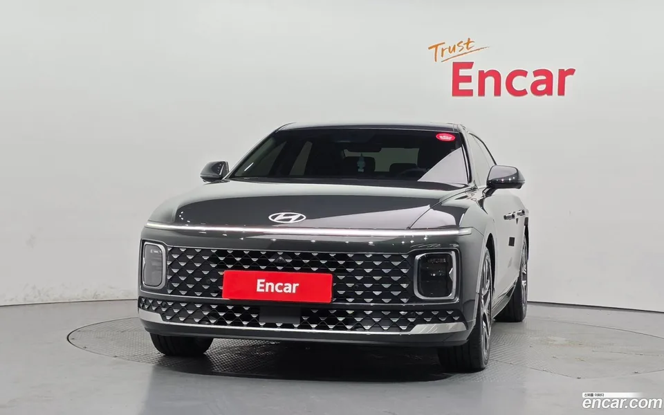 Hyundai Grandeur Hybrid 2023 — thumbnail 3