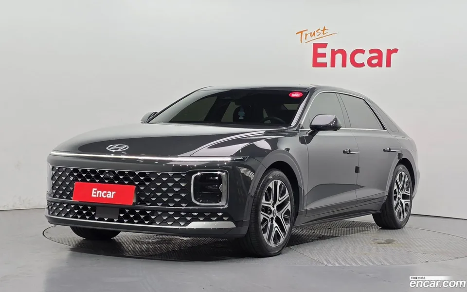 Hyundai Grandeur Hybrid 2023 — photo 1, buy with delivery to Moscow
