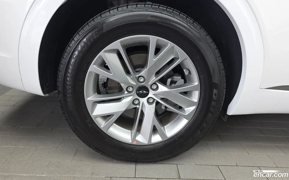 Genesis GV70 2.5T 2WD 2024 — миниатюра 5