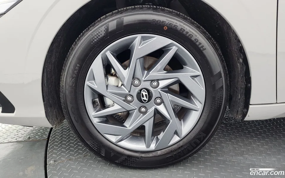 Hyundai Avante CN7 1.6 2025 — thumbnail 5