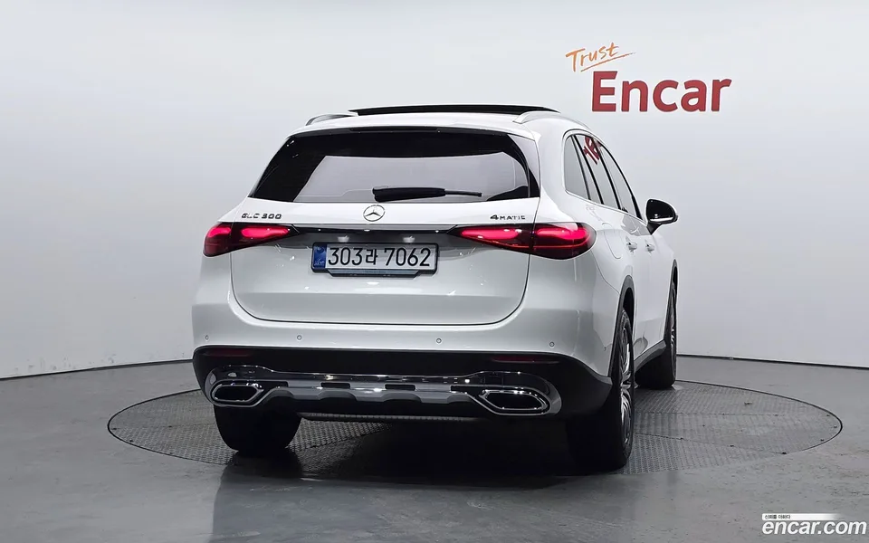 Mercedes-Benz GLC-Class GLC300 4MATIC 2025 — миниатюра 4