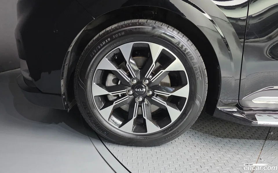 Kia Carnival 7 2022 — thumbnail 5