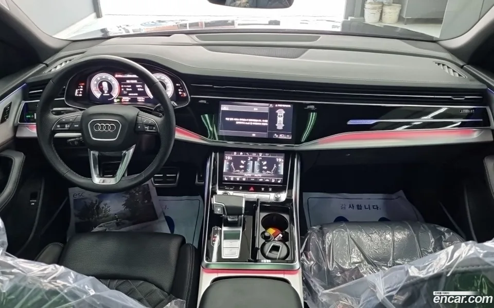 Audi Q8 (4M) 55 TFSI 2023 — миниатюра 2