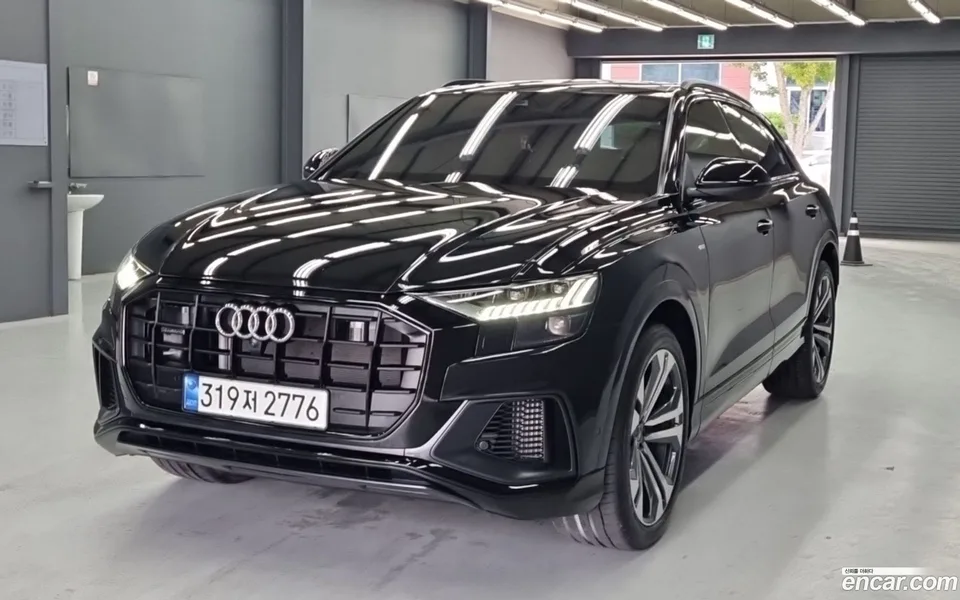 Audi Q8 (4M) 55 TFSI 2023 — photo 1, buy with delivery to Moscow