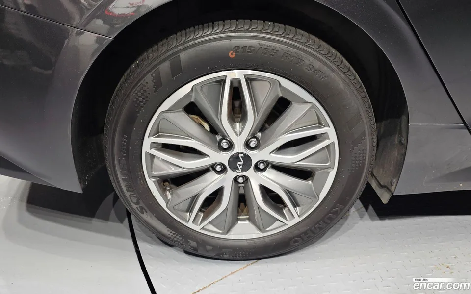 Kia K5 Hybrid 2022 — thumbnail 5
