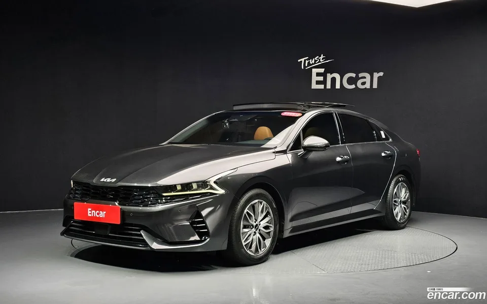 Kia K5 Hybrid 2022 — photo 1, buy with delivery to Moscow