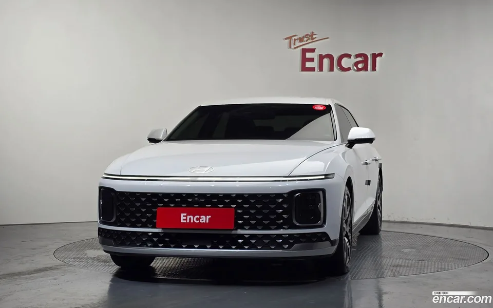 Hyundai Grandeur Hybrid 2023 — thumbnail 3