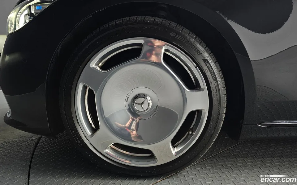 Mercedes-Benz S-Class S580 4MATIC 2024 — thumbnail 2