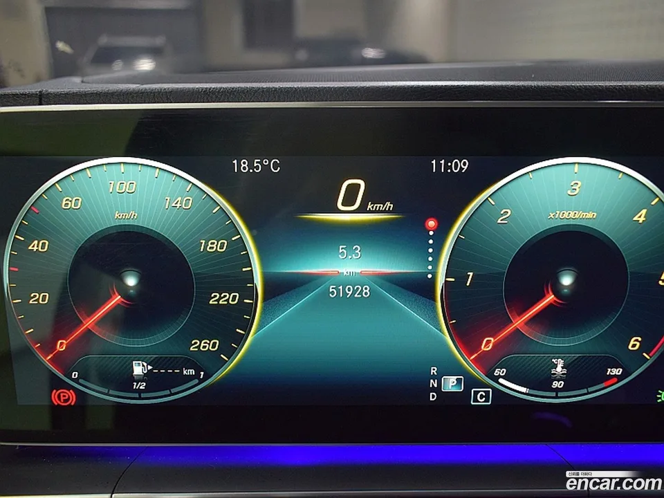 Mercedes-Benz GLE-Class GLE400d 4MATIC 2022 — thumbnail 2