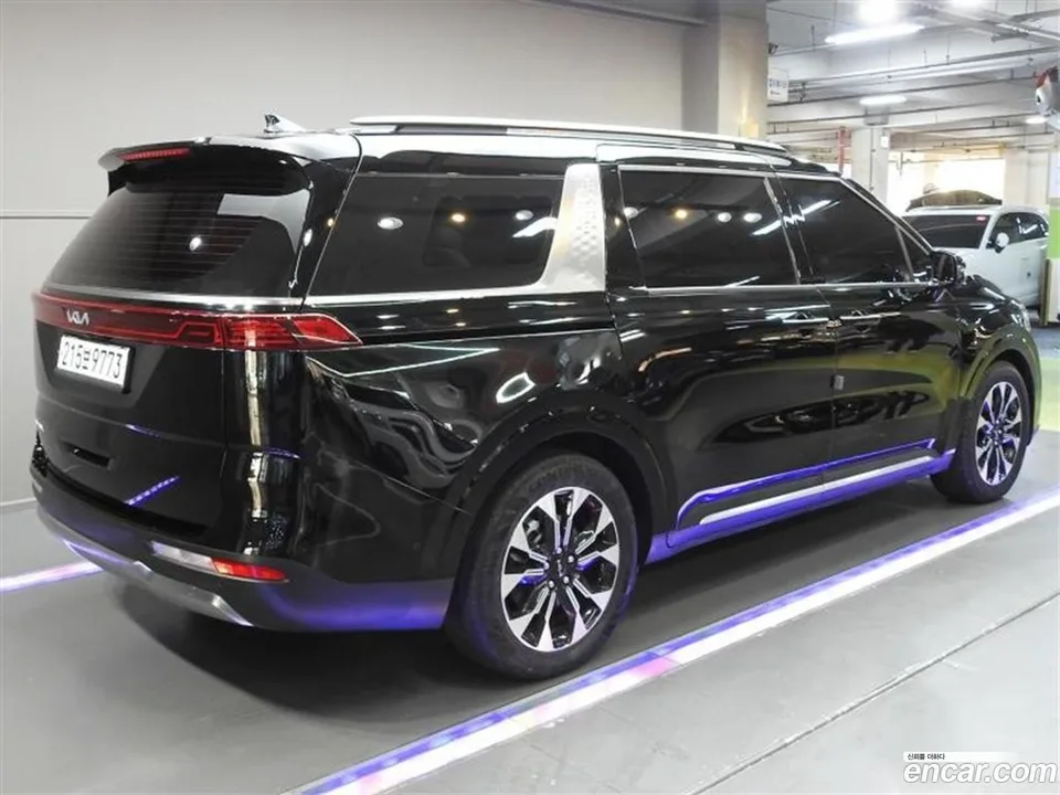 Kia Carnival 9 2022 — thumbnail 3