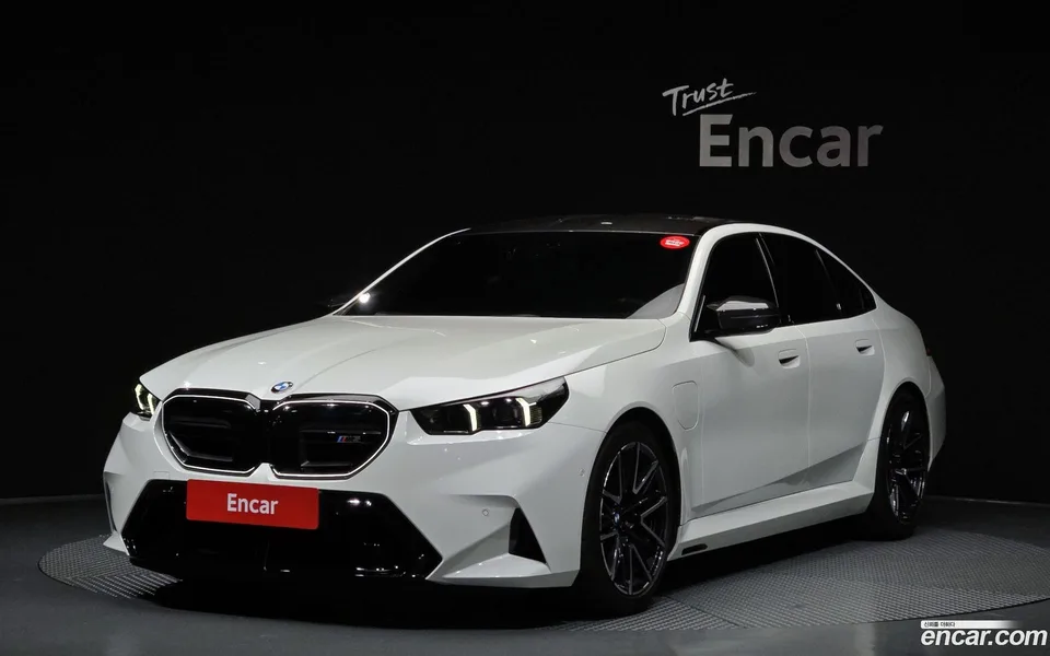 BMW M5 M5 2025 — photo 1, buy with delivery to Moscow