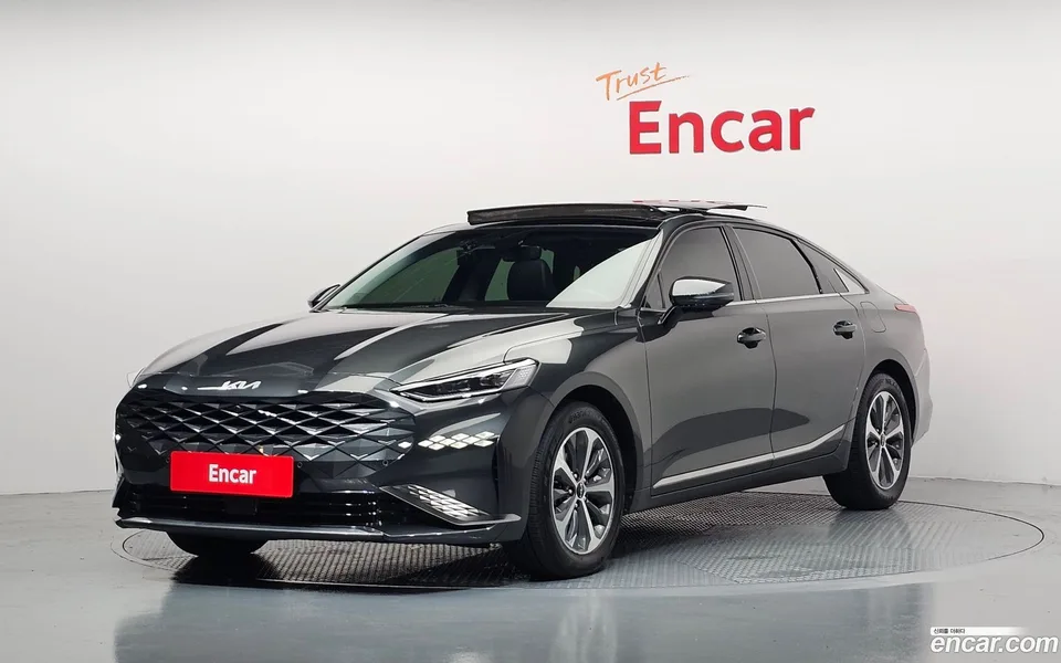 Kia K8 Hybrid 2022 — photo 1, buy with delivery to Moscow