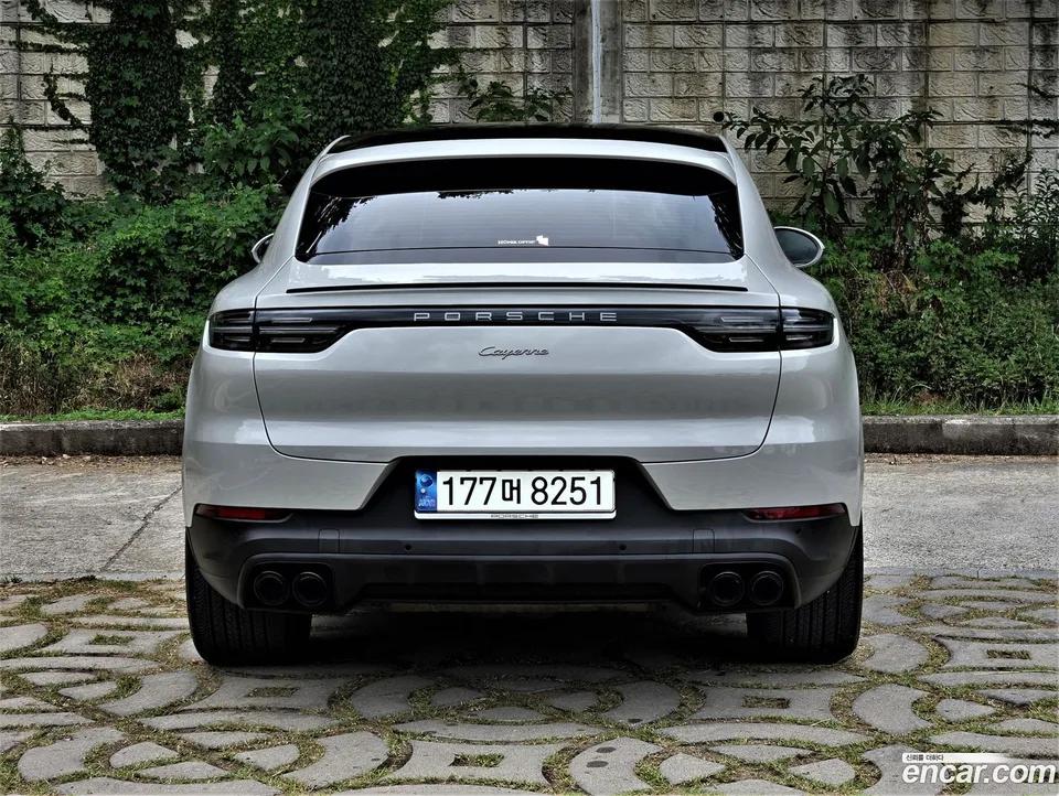 Porsche Cayenne 3.0 2023 — thumbnail 4