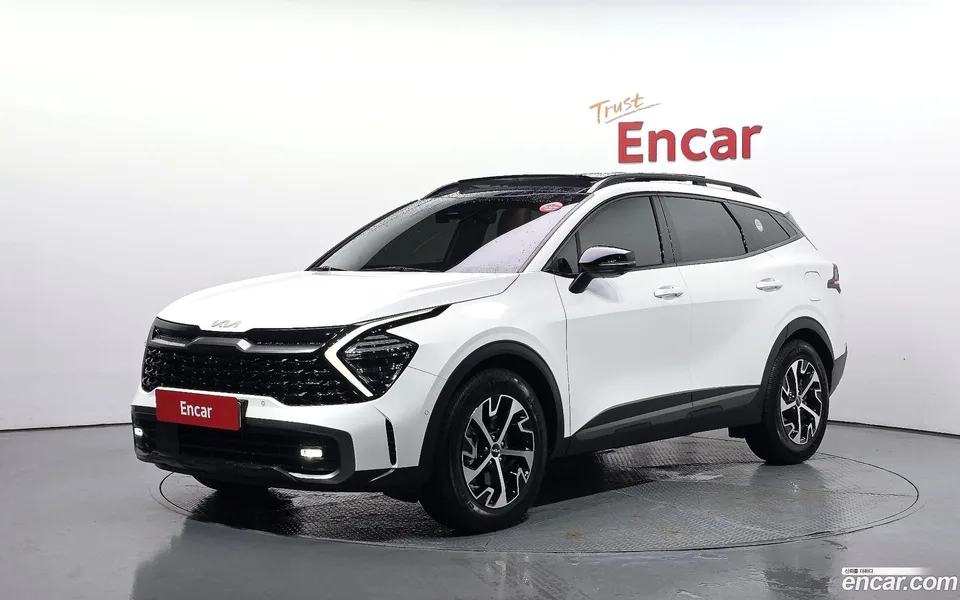 Kia Sportage Hybrid 2WD 2024 — photo 1, buy with delivery to Moscow