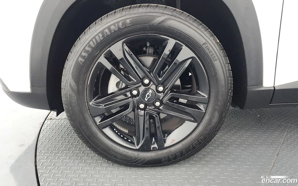 Chevrolet Trax Crossover 1.2 ACTIV 2023 — миниатюра 2
