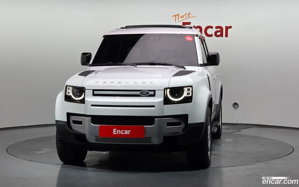 Land Rover Defender 110 D250 SE 2024 — миниатюра 3