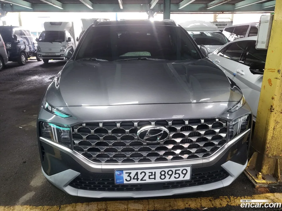 Hyundai SantaFe HEV 1.6 4WD 2023 — photo 1, buy with delivery to Moscow