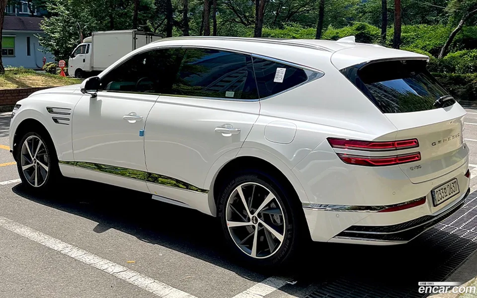 Genesis GV80 2.5T AWD 2025 — thumbnail 3