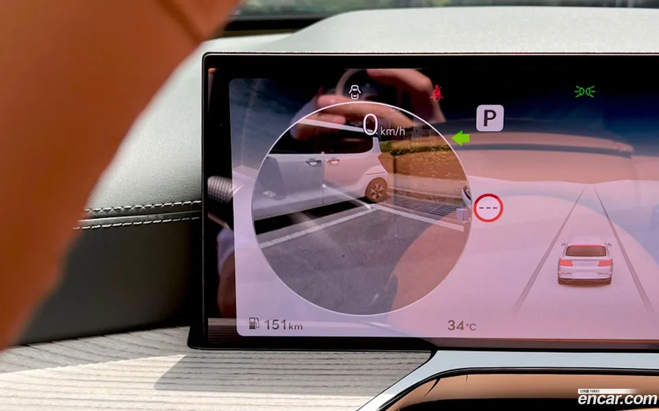 Genesis GV80 2.5T AWD 2025 — thumbnail 4
