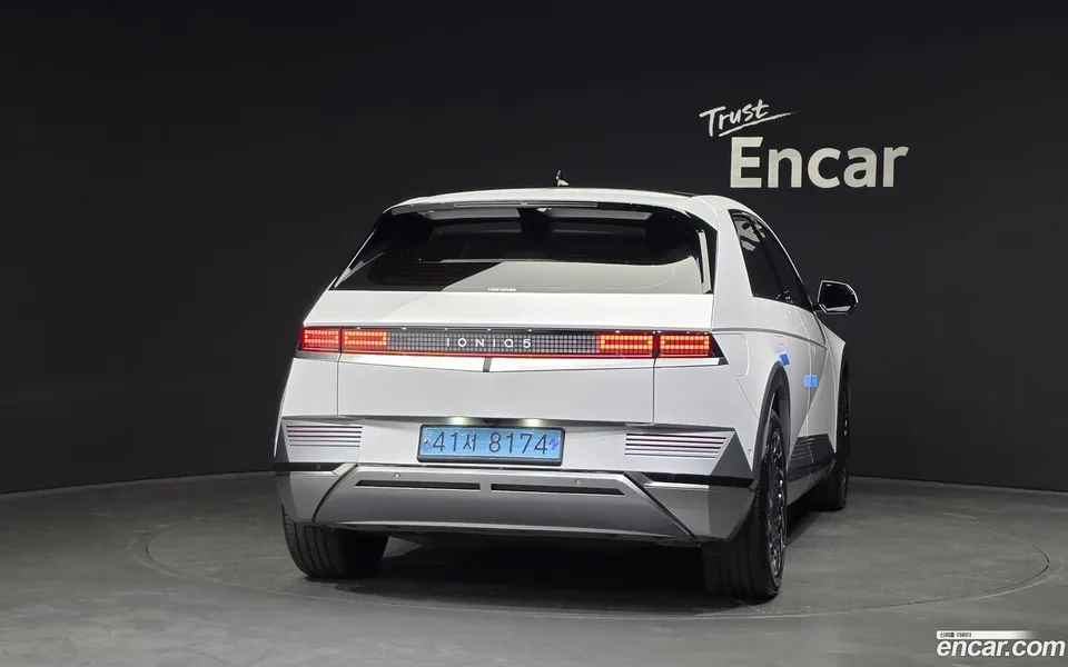 Hyundai Ioniq 5 2024 — thumbnail 4