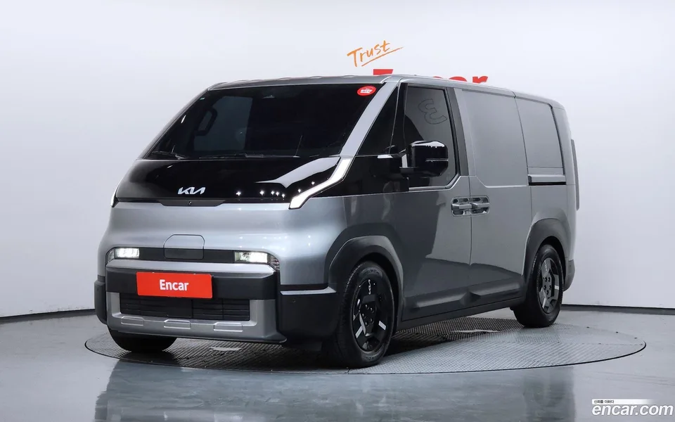 Kia PV5 2025 — photo 1, buy with delivery to Moscow