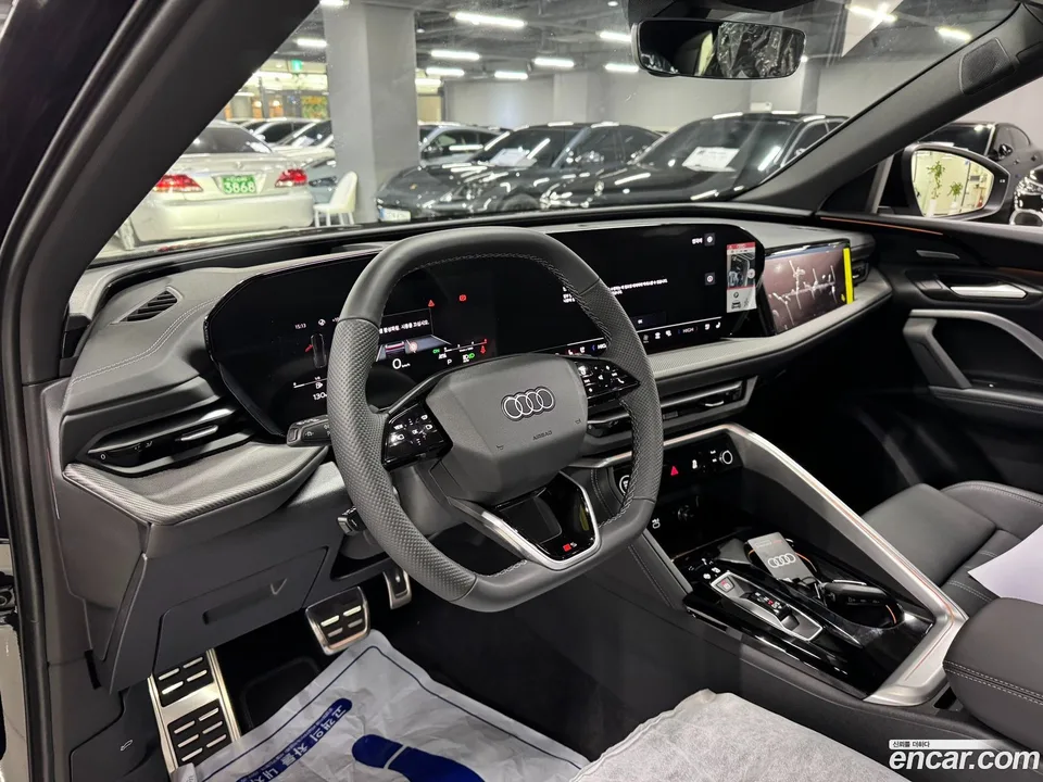 Audi Q5 (80A) 40 TDI S Line 2025 — thumbnail 2