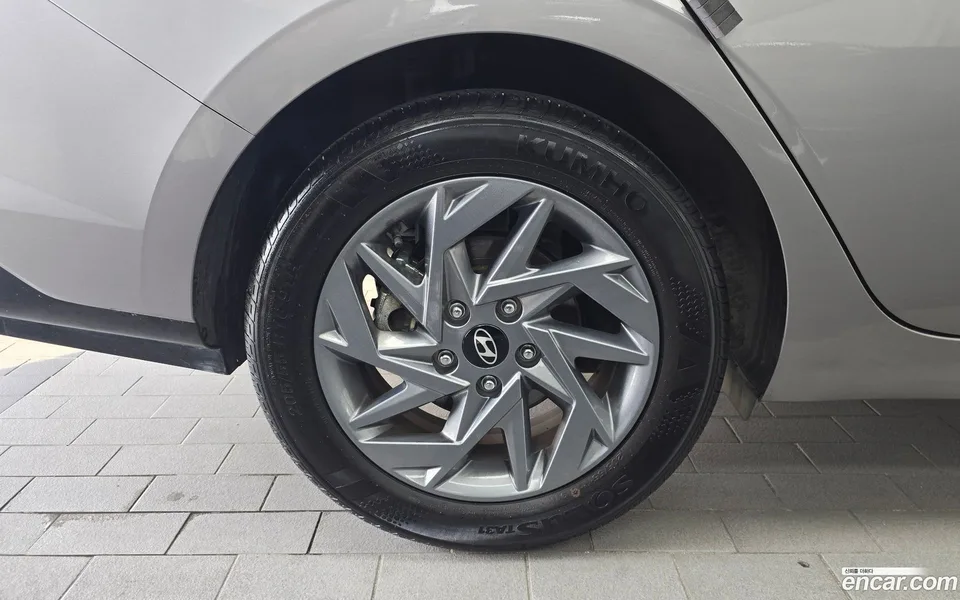 Hyundai Avante CN7 Hybrid 2023 — thumbnail 5