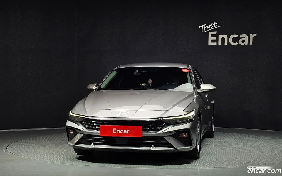 Hyundai Avante CN7 Hybrid 2023 — photo 1, buy with delivery to Moscow