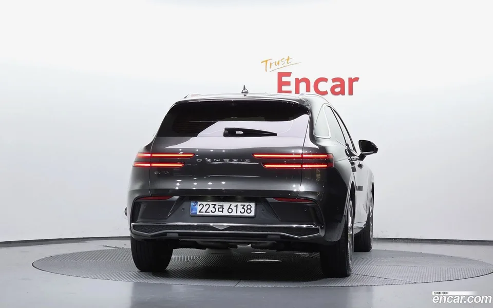 Genesis GV70 2.5T 2WD 2025 — thumbnail 4