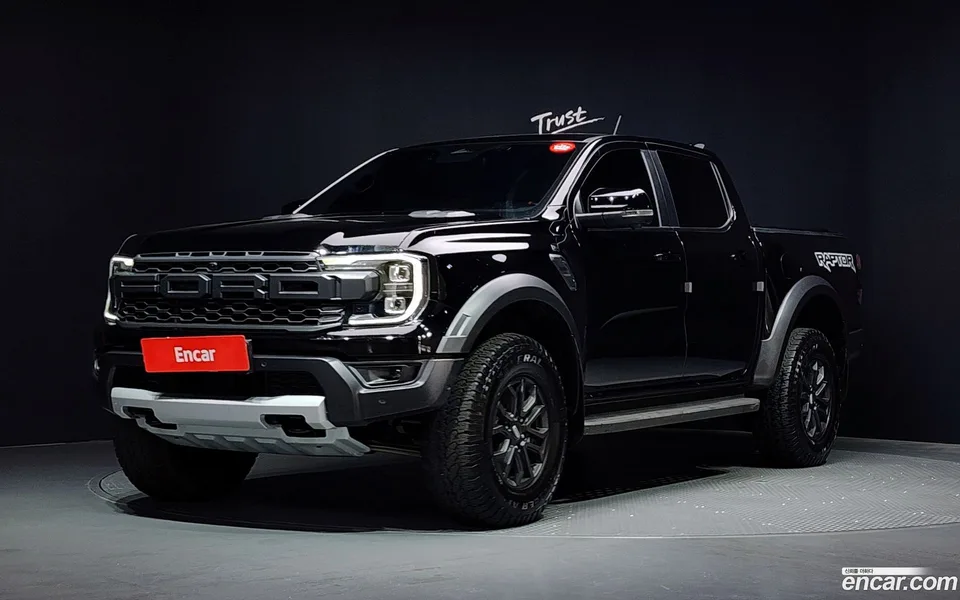 Ford Ranger 2.0 2024 — photo 1, buy with delivery to Moscow
