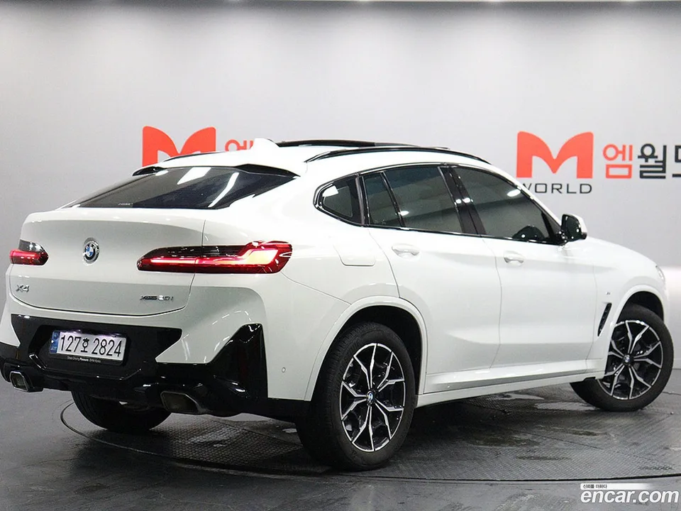 BMW X4 xDrive20i M 2024 — thumbnail 2