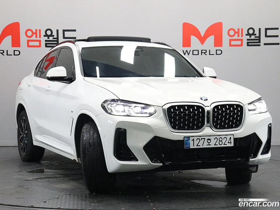 BMW X4 xDrive20i M 2024 — thumbnail 3