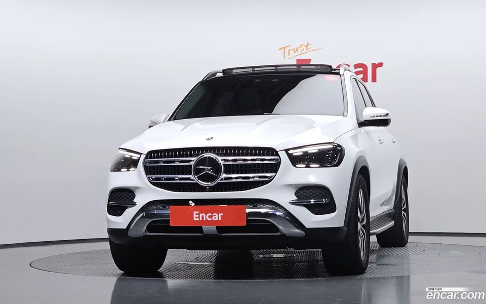 Mercedes-Benz GLE-Class GLE300d 4MATIC 2024 — thumbnail 3