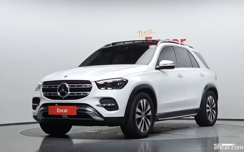 Mercedes-Benz GLE-Class GLE300d 4MATIC 2024 — photo 1, buy with delivery to Moscow