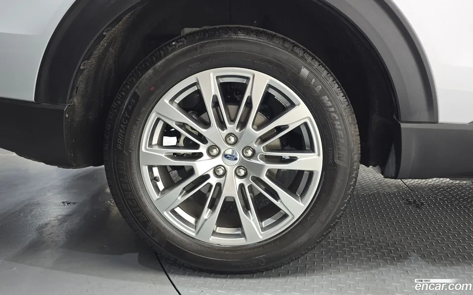 Ford Explorer 2.3 4WD 2025 — thumbnail 5
