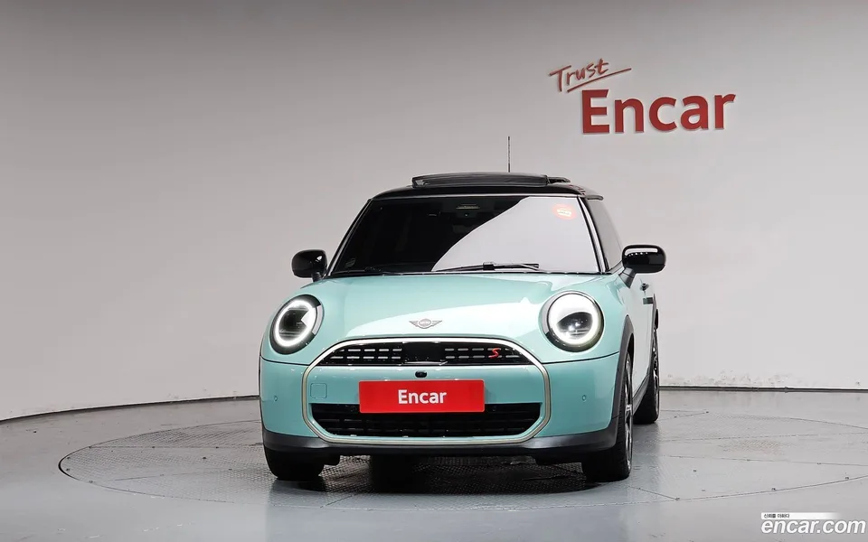 MINI Cooper S 2026 — thumbnail 3