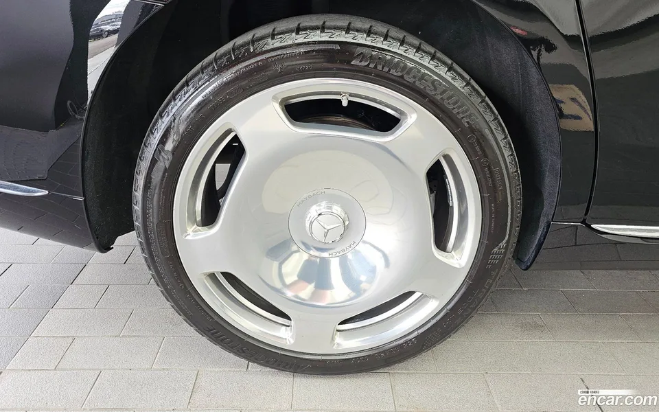 Mercedes-Benz S-Class S580 4MATIC 2023 — thumbnail 2