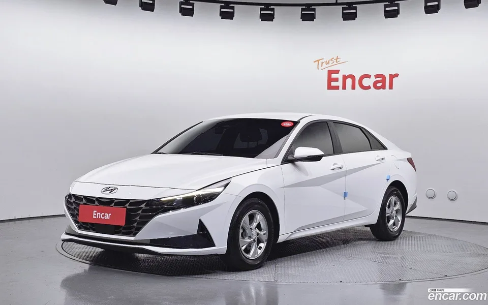 Hyundai Avante 1.6 2023 — photo 1, buy with delivery to Moscow