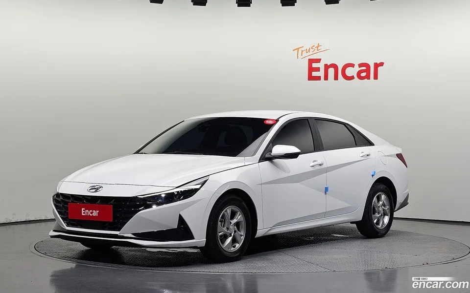 Hyundai Avante 1.6 2023 — photo 1, buy with delivery to Moscow