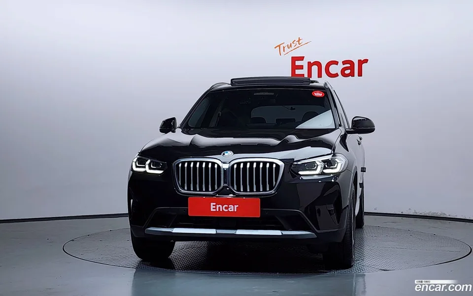BMW X3 xDrive 20i 2022 — thumbnail 3