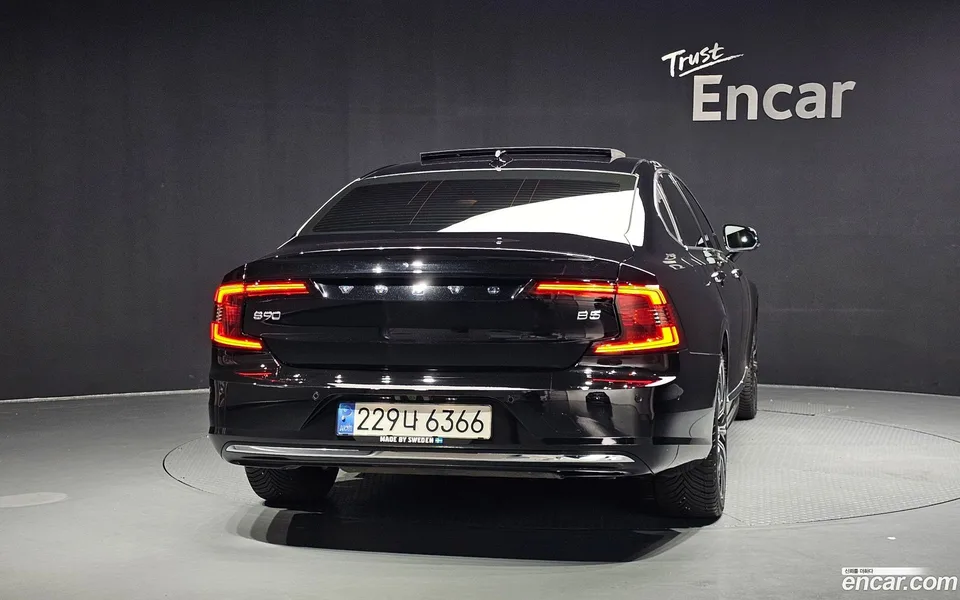 Volvo S90 B5 2022 — миниатюра 4