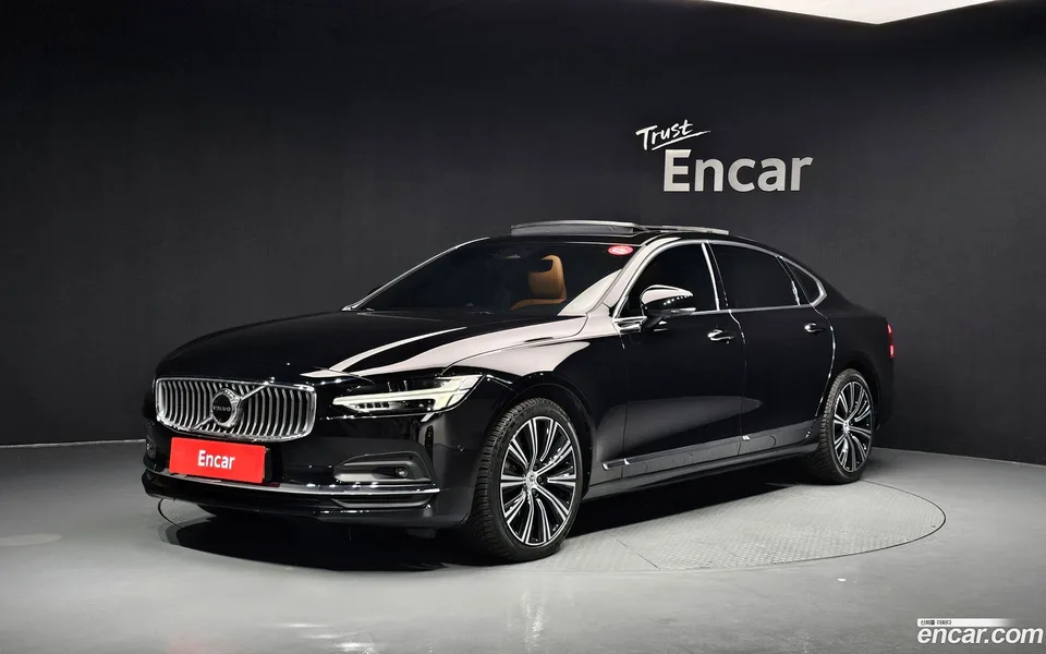 Volvo S90 B5 2022 — photo 1, buy with delivery to Moscow
