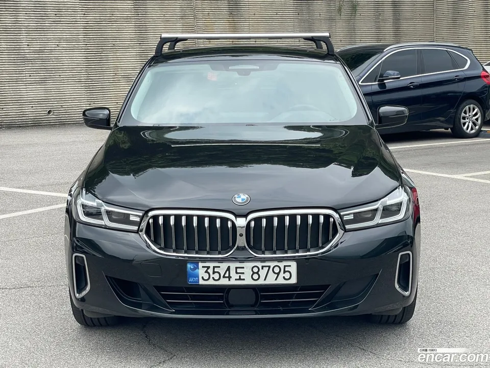 BMW 6 Series GT 630i xDrive 2023 — thumbnail 3