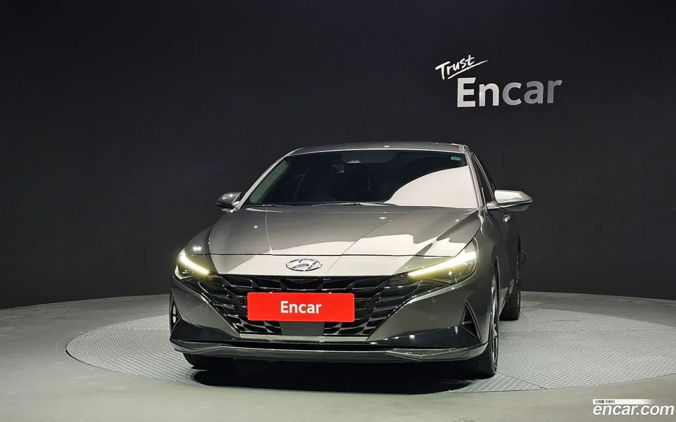 Hyundai Avante Hybrid 2022 — миниатюра 3