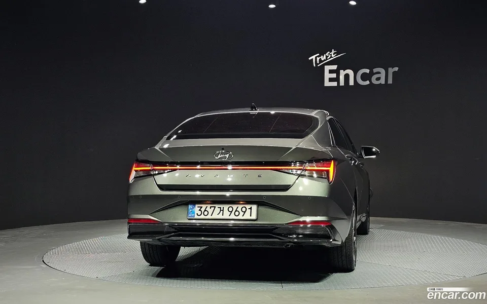 Hyundai Avante Hybrid 2022 — миниатюра 4
